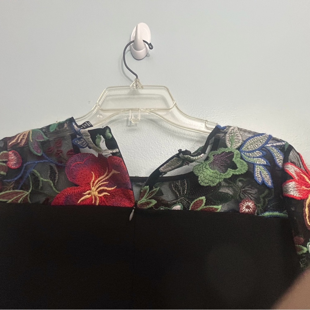 NINA LEONARD DRESS - Picture 8 of 13